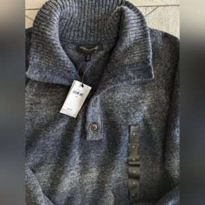 BR Button-Up Henley Sweater (Men's Medium)